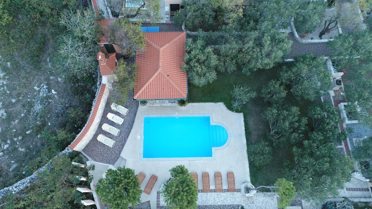 Villa Dabo Новаля Екстер'єр фото